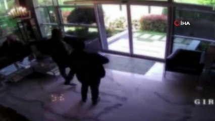 Son dakika haberi: İçinde işadamının bulunduğu otomobile silahlı saldırı