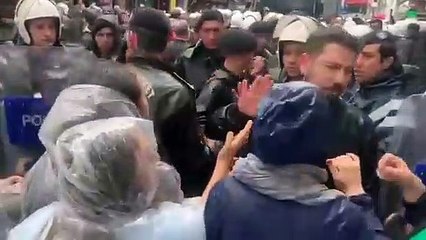 Polise yumruklu saldırıya HDP’den akılalmaz savunma! Bu kansızlara devletin ‘refleksini’ gösterin