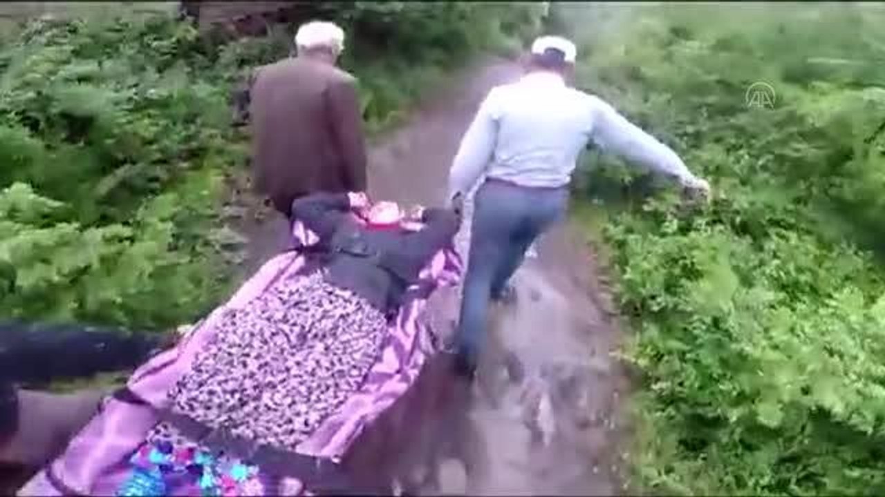 KASTAMONU - Küre'de sel bölgesinde rahatsızlana...
