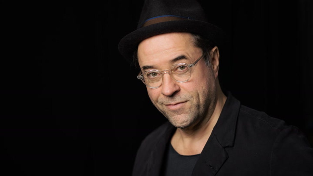 Gewusst? DIESER „Tatort“-Star ist der Stiefbruder von Jan Josef Liefers