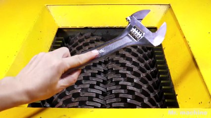Wrench VS Shredder ！Is the shredder destroyed ？The sound  is so comfortable ! Release the pressure！