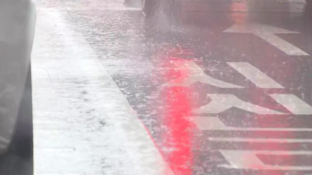 [날씨] 강풍 동반 장맛비 최고 200mm 더 온다...밤부터 국지성 호우 / YTN