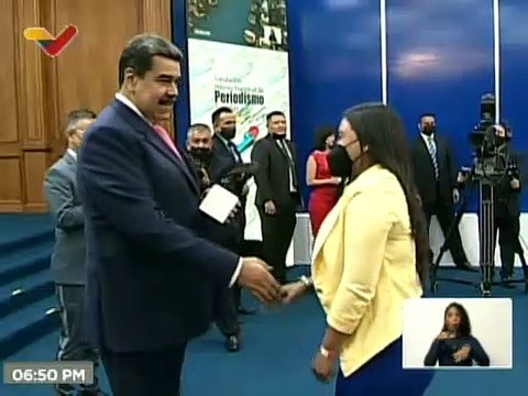 Programa 360° de VTV recibe Premio Nacional de Periodismo Simón Bolívar 2022 en Televisión
