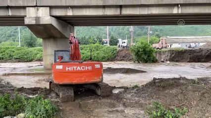 Kayıp kepçe operatörünü arama çalışmaları sürüyor (1)