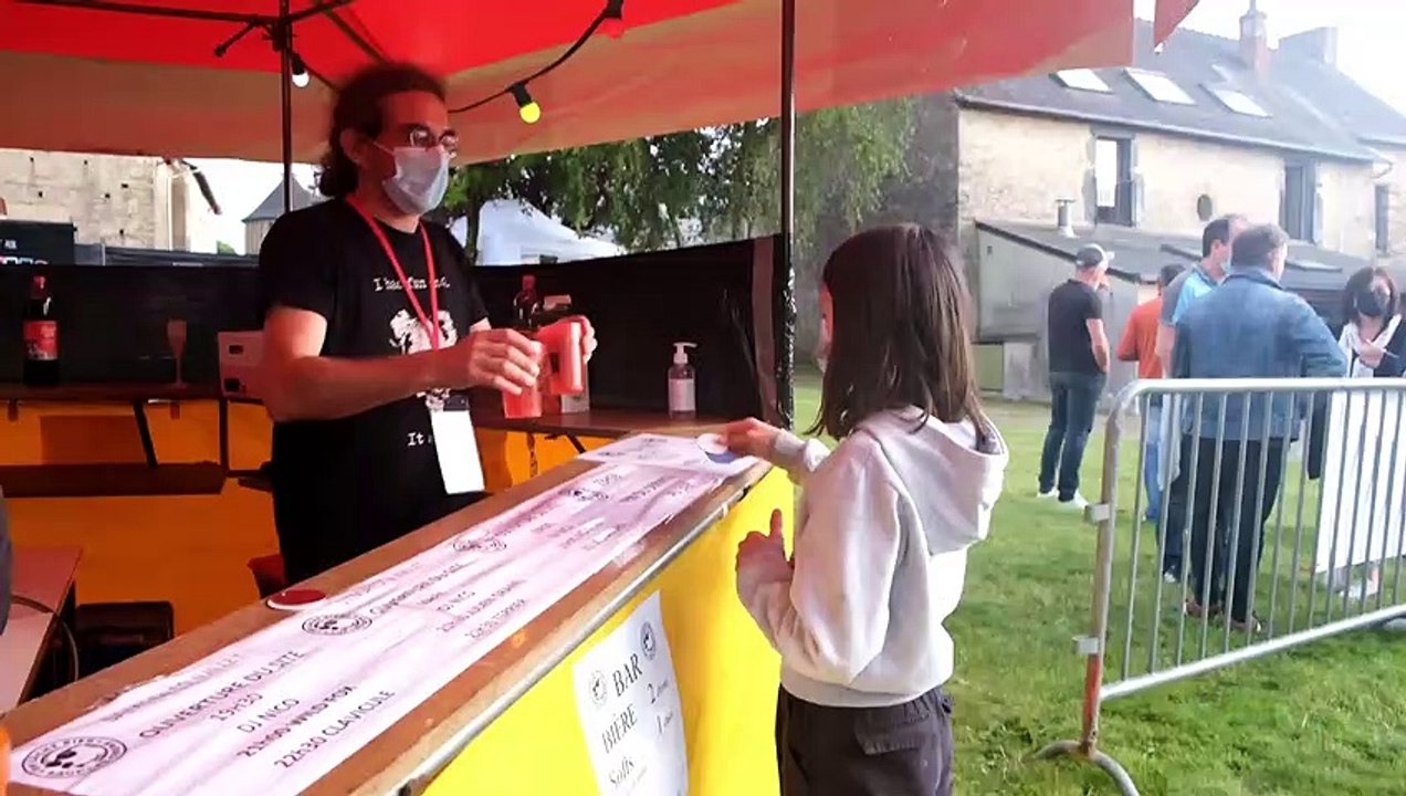 Esprit Planète X On Lâche Rien Sauf Les Chiens !