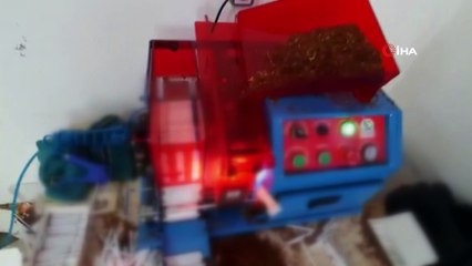 Kaçak sigara imalathanesinde binlerce liralık malzeme ele geçirildi