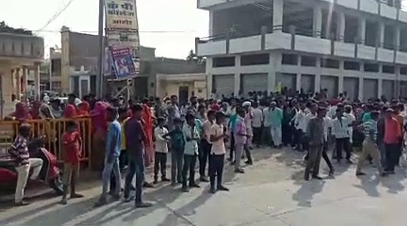 मौत का नेशनल हाइवे... खाना खाकर आ रहे दोस्तों की कार खराब ट्रक में घुसी,  पांच घरों के चिराग एक साथ बुझे