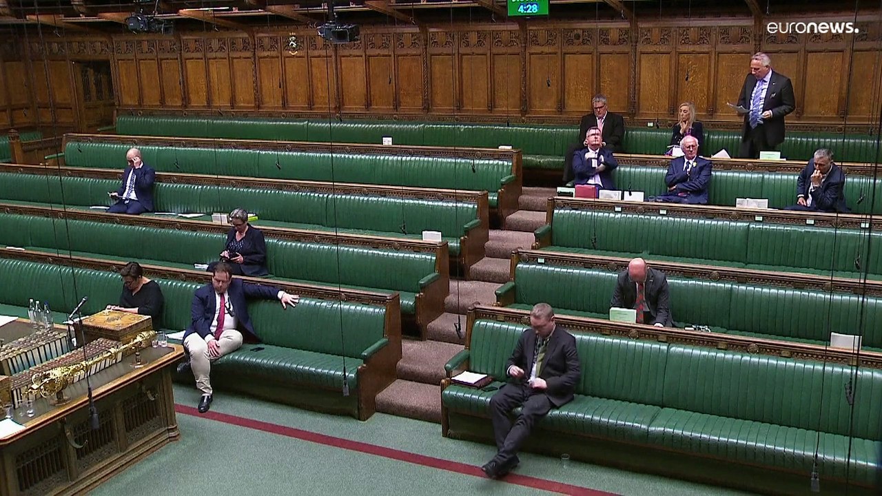 Änderung des Nordirland-Protokolls nimmt erste Hürde im britischen Parlament