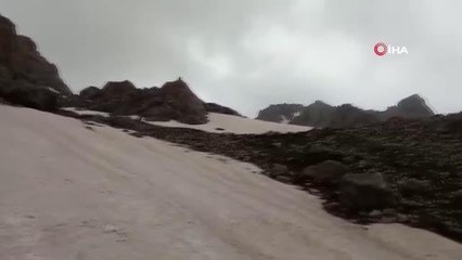İki mevsimin bir arada yaşandığı Berçelan Yaylası'na doğa yürüyüşü