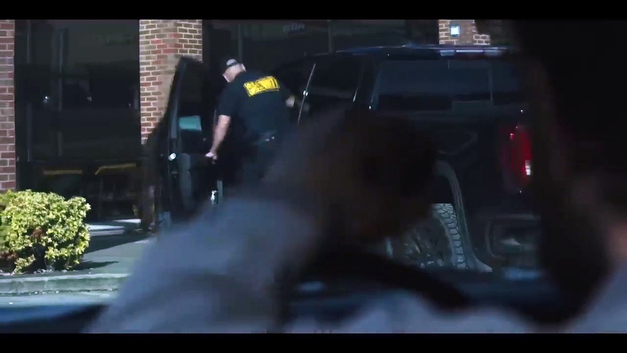 WRONG PLACE trailer (ETA 2022) Bruce Willis