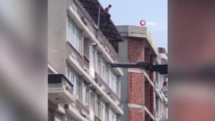 5 katlı binanın çatısında intihar girişiminde bulunan kadın polis tarafından kurtarıldı