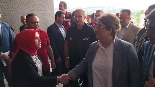 Bakan Yanık: Bakanlık olarak ilk elde Bartın, Karabük, Kastamonu, Sinop ve Zonguldak İl Sosyal Yardımlaşma ve Dayanışma Vakıfları hesabına 500'er...