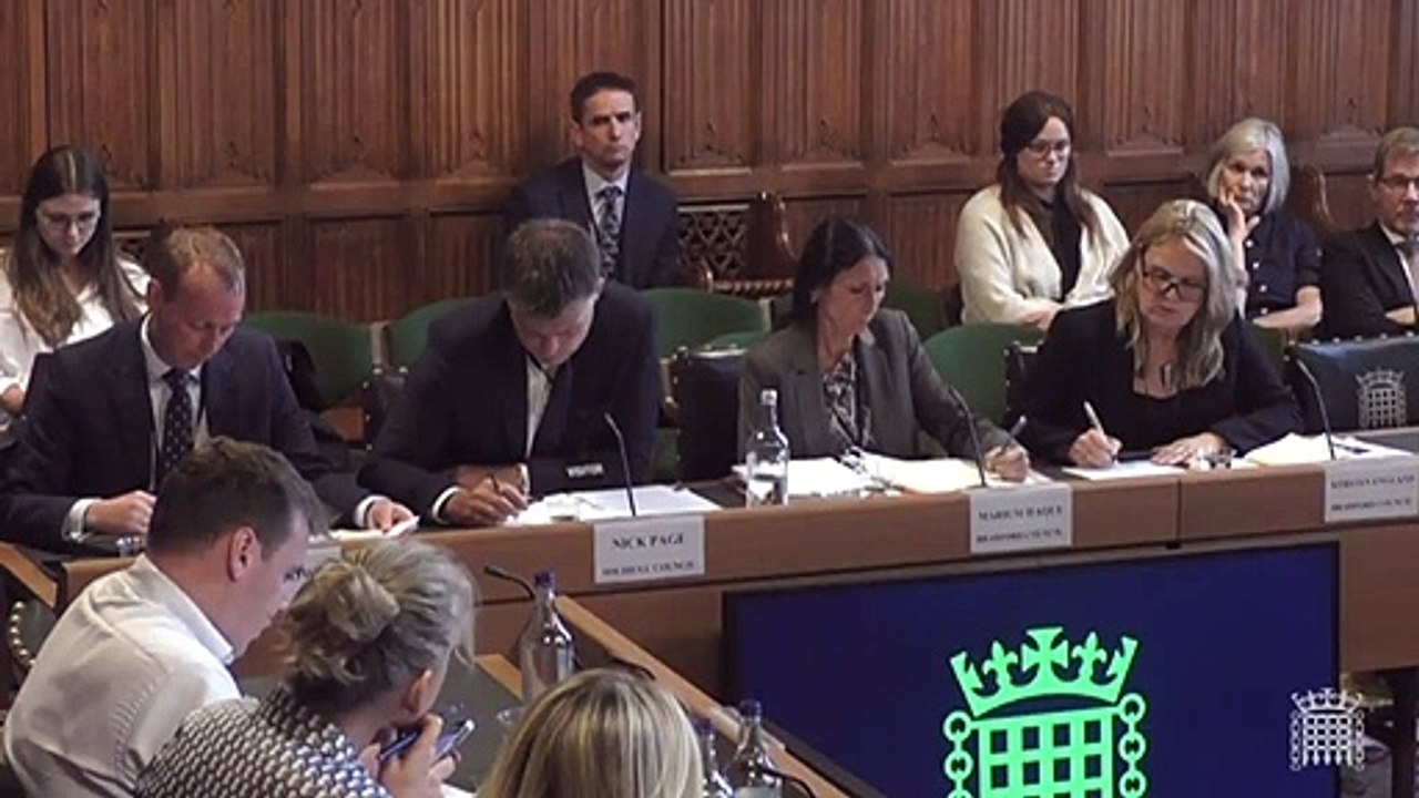 Bradford Council boss 'thought of resigning' after Star Hobson death