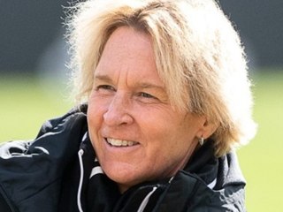Bundestrainerin Voss-Tecklenburg fordert mehr Frauen im Männerfußball