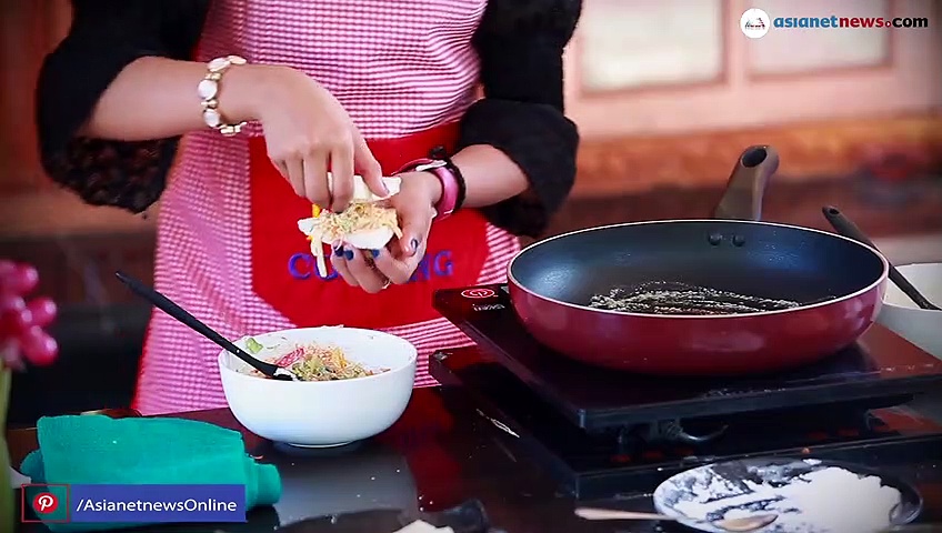 ഒരു മണിക്കൂറില്‍ അത്ഭുതം തീര്‍ത്ത് റെക്കോര്‍ഡ് ബുക്കില്‍ ഇടം പിടിച്ച് മലയാളി പെണ്‍കുട്ടി