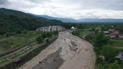 Sağanak ve su taşkınları bazı bölgelerde hasara yol açtı (2)