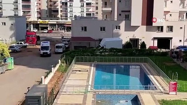 Sokak ortasında kafasında sopa kırıldı, o anlar kamerada