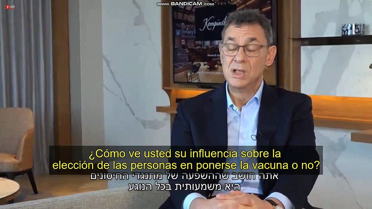 La desvergüenza criminal de Albert Bourla, ataca a los bomberos que intentan apagar los incendios que él provoca