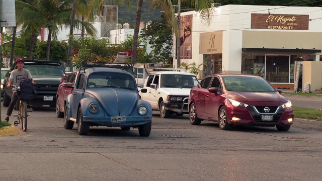 Piden automovilistas sincronización de semáforos | CPS Noticias Puerto Vallarta