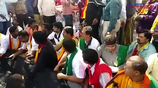 Modi In Bengaluru: He must speak on Mahadayi, say protesting farmers