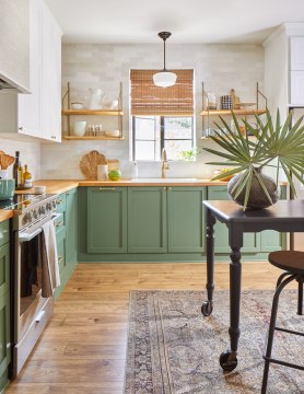5 Kitchen Color Trends Designers Recommend for 2022 and Beyond