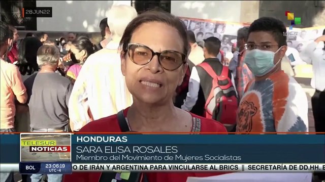 Pueblo hondureño se reúne frente al Congreso en demanda de una refundación de Asamblea Constituyente