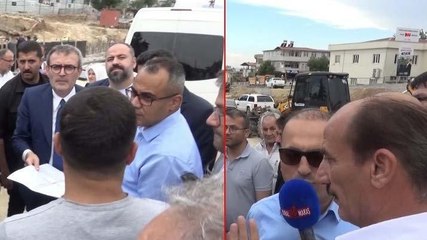 AKP'li Ünal'a soru sormak isteyen gazeteciye engelleme