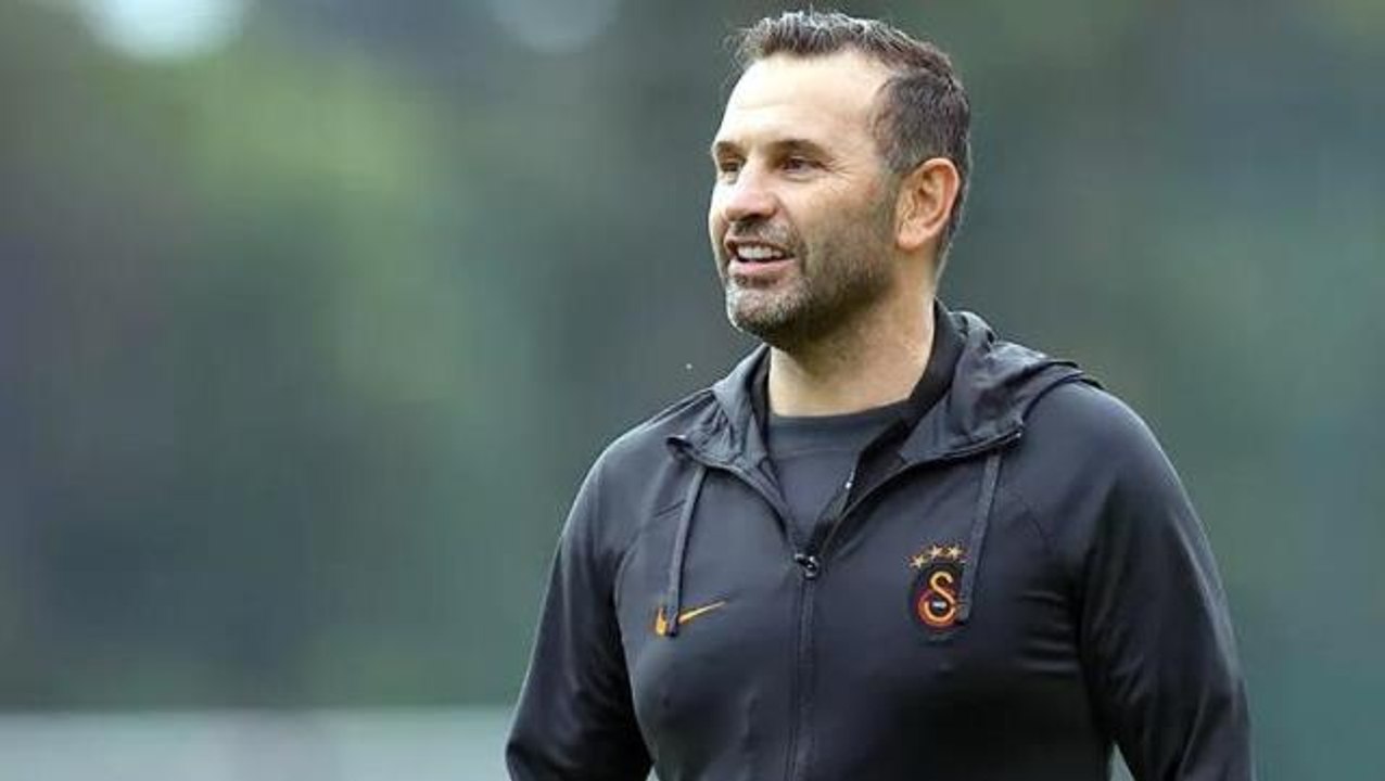 Galatasaray'da takımdan ayrılacak futbolcular belli oldu! Okan Buruk listeyi verdi