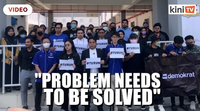 Address rising cost of living or we will take to the streets, says student groups