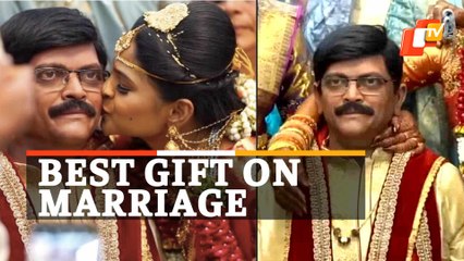 WATCH: Brother’s Incredible Gift On Sister’s Wedding Day – Late Father’s Wax Statue