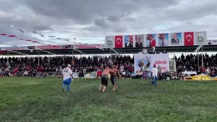 Kırkpınar'ın favorilerinden başpehlivan İsmail Koç, hazırlıklarını tamamladı