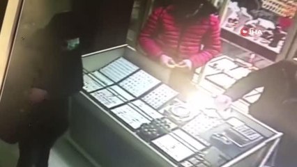 Kuyumcunun boğazından bıçaklandığı anların kamera görüntüleri ortaya çıktı