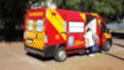 Adolescente sofre contusão no joelho durante aula de educação física