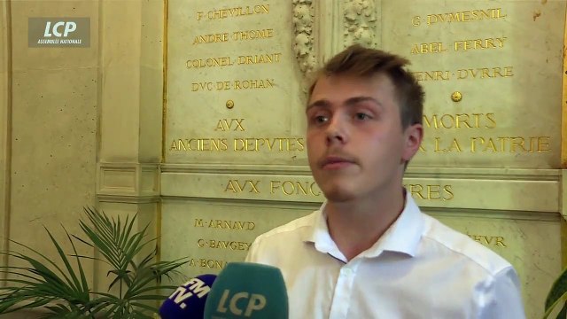 Louis Boyard (LFI) qui a refusé de serrer la main aux députés RN s'explique : Il faut être prudent car il y a en France une pandémie... Une pandémie de racisme, d'antisémitisme, d'islamophobie !