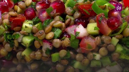 سلطة العدس بصلصة دبس الرمان