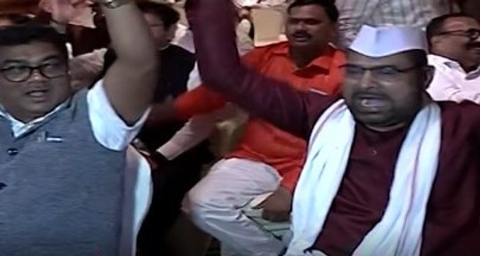 BJP after Uddhav Thackeray Resignation : उद्धव ठाकरे राजीनामा देताच भाजपच्या गोटात जल्लोष ABP Majha