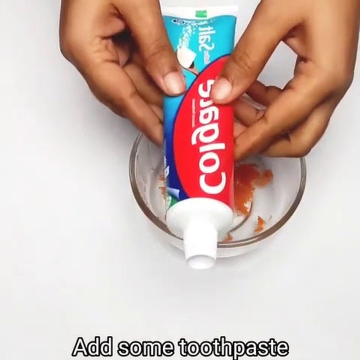 How Can You Make Your Teeth Whiter in 5 Minutes?