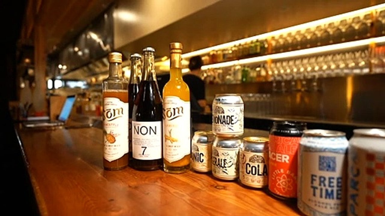 Ahead of dry July, Adelaide researchers produce alcohol free wines