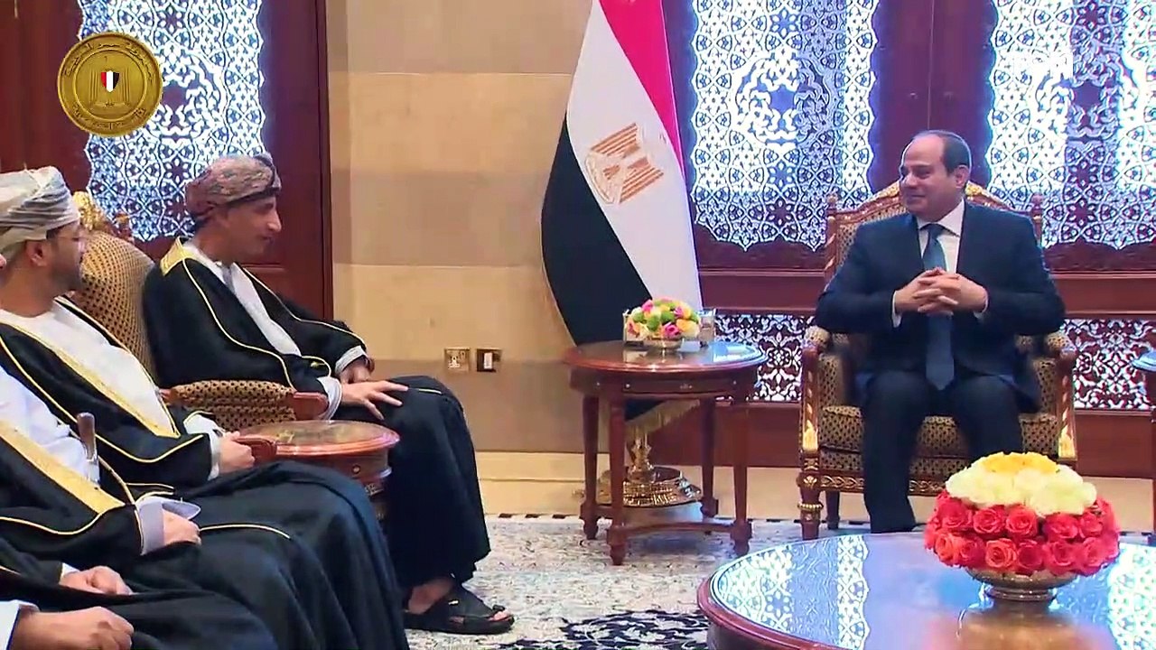 شاهد.. نشاط الرئيس السيسي خلال زيارته لسلطنة عم...