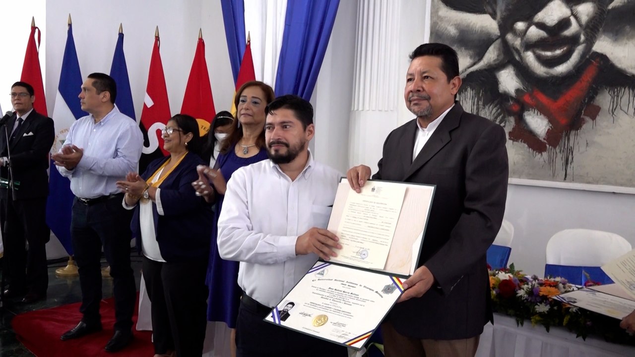 Mined gradúa 108 nuevos delegados especializados en gestión y calidad educativa