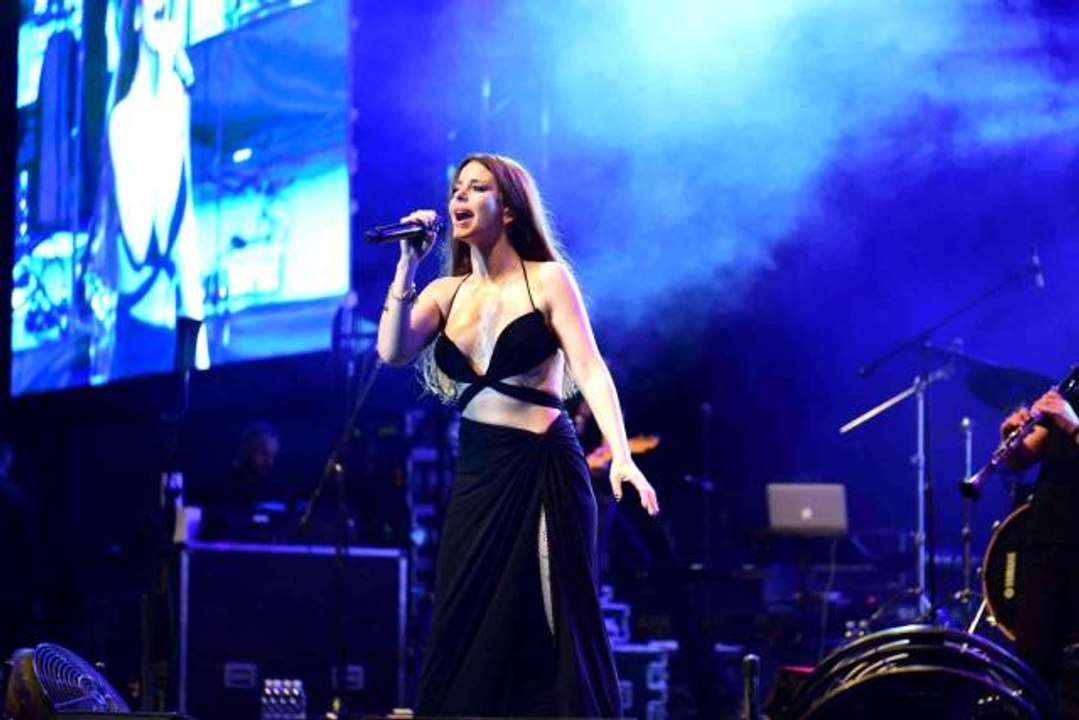 Açıkhava'da Simge Sağın & Mehmet Erdem rüzgarı