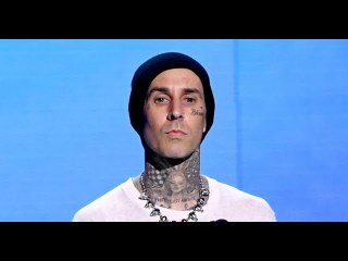 Télécharger la video: Travis Barker Has Been Hospitalized