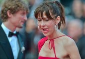 Festival de Cannes : Sophie Marceau en combinaison rouge incendiaire met le feu  la Croisette !