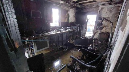 Samsun'da ev yangını: Yangın sonunda evdeki kediyi sağ bulunca büyük sevinç yaşadılar