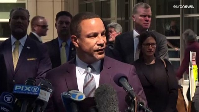 Американский певец R Kelly приговорён к 30 годам тюрьмы