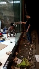 pintu kaca lipat pasangaluminiumkaca