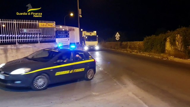 Vendeva tonno non tracciabile, multato commerciante: sequestrati 18 esemplari del peso di 4,5 tonnellate