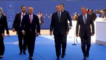 Cumhurbaşkanı Erdoğan, NATO Zirvesi'nin ikinci günü için fuar alanında