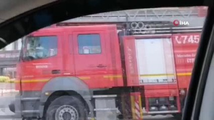 Son dakika haber... Bahçeşehir'de restoranda yangın paniği: Alevler üst kattaki daireye sıçradı