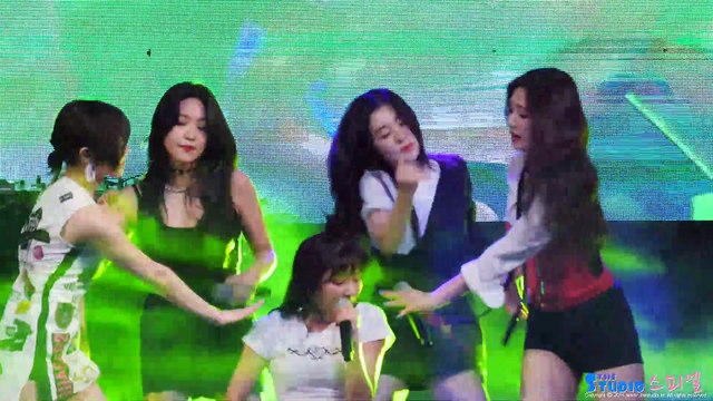 190516 Red Velvet Irene fancam 'RBB (Really Bad Boy)' 4K @ Konkuk University Festival by Spinel